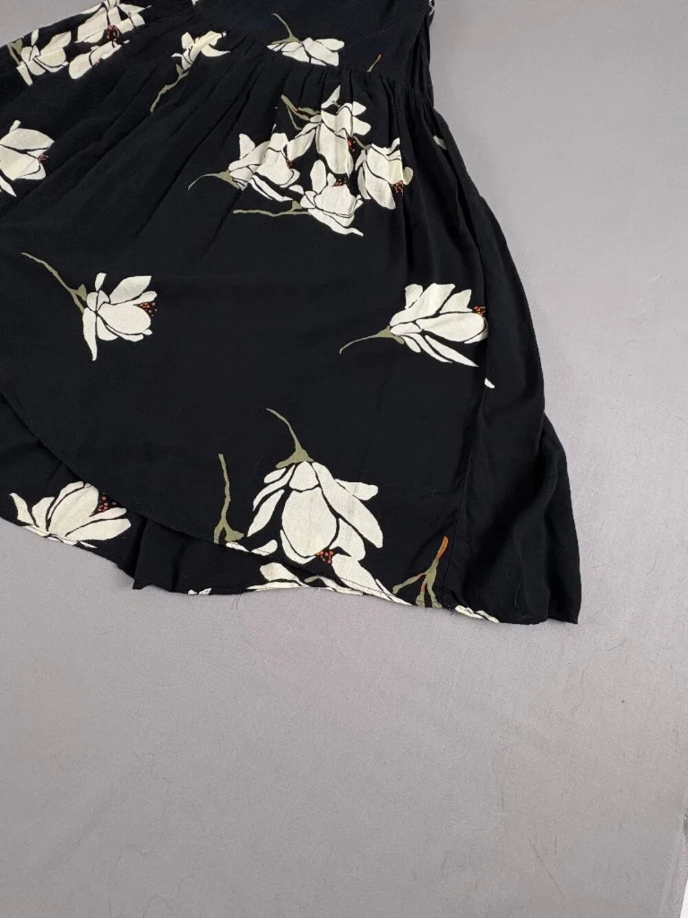 Free People She’s A Waterfall Floral Midi Dress Black Ivory Open Back Size 4 - Picture 7 of 9